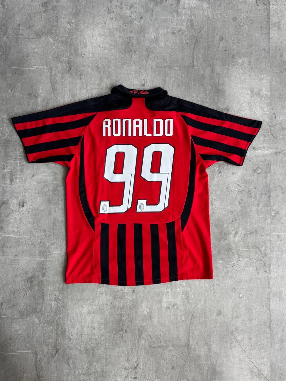 2008/2008 AC Milan x Adidas Ronaldo 9 Home Football Shirt