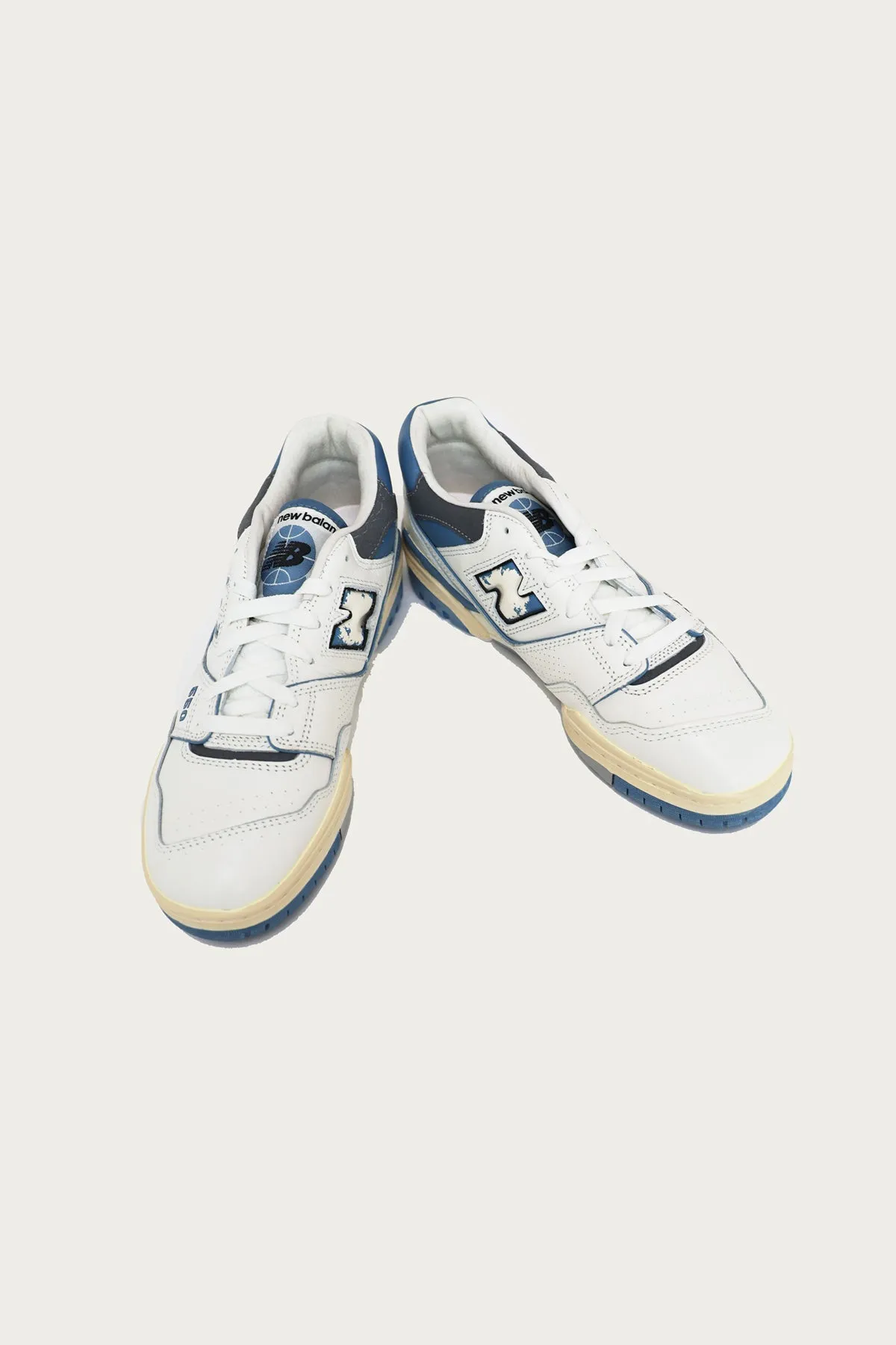 550 - Baby Blue/White Distressed