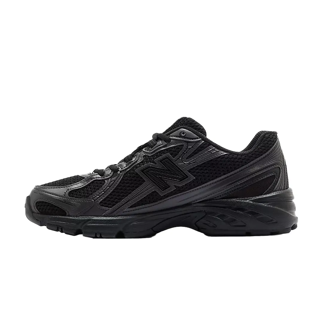 740 TRIPLE BLACK