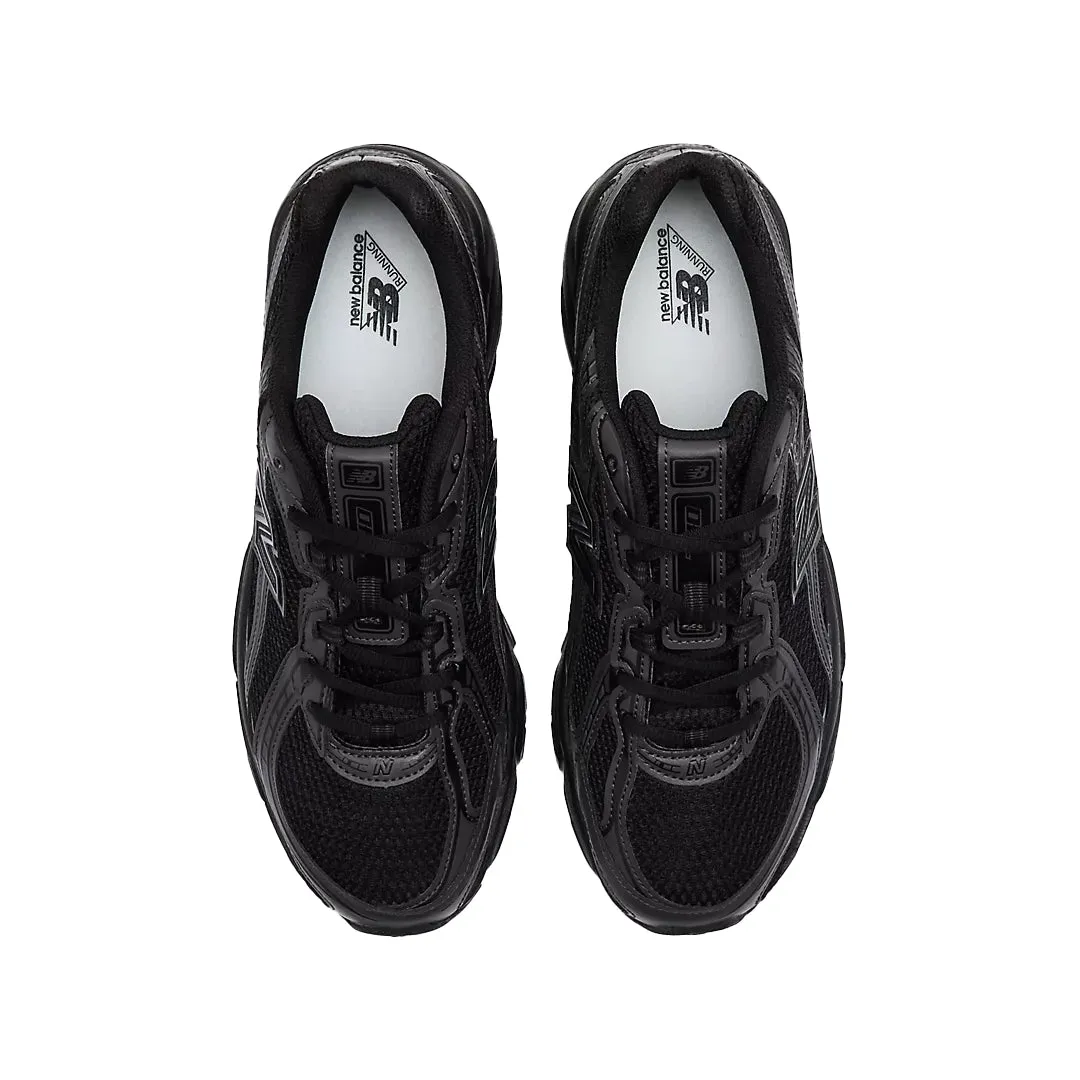 740 TRIPLE BLACK