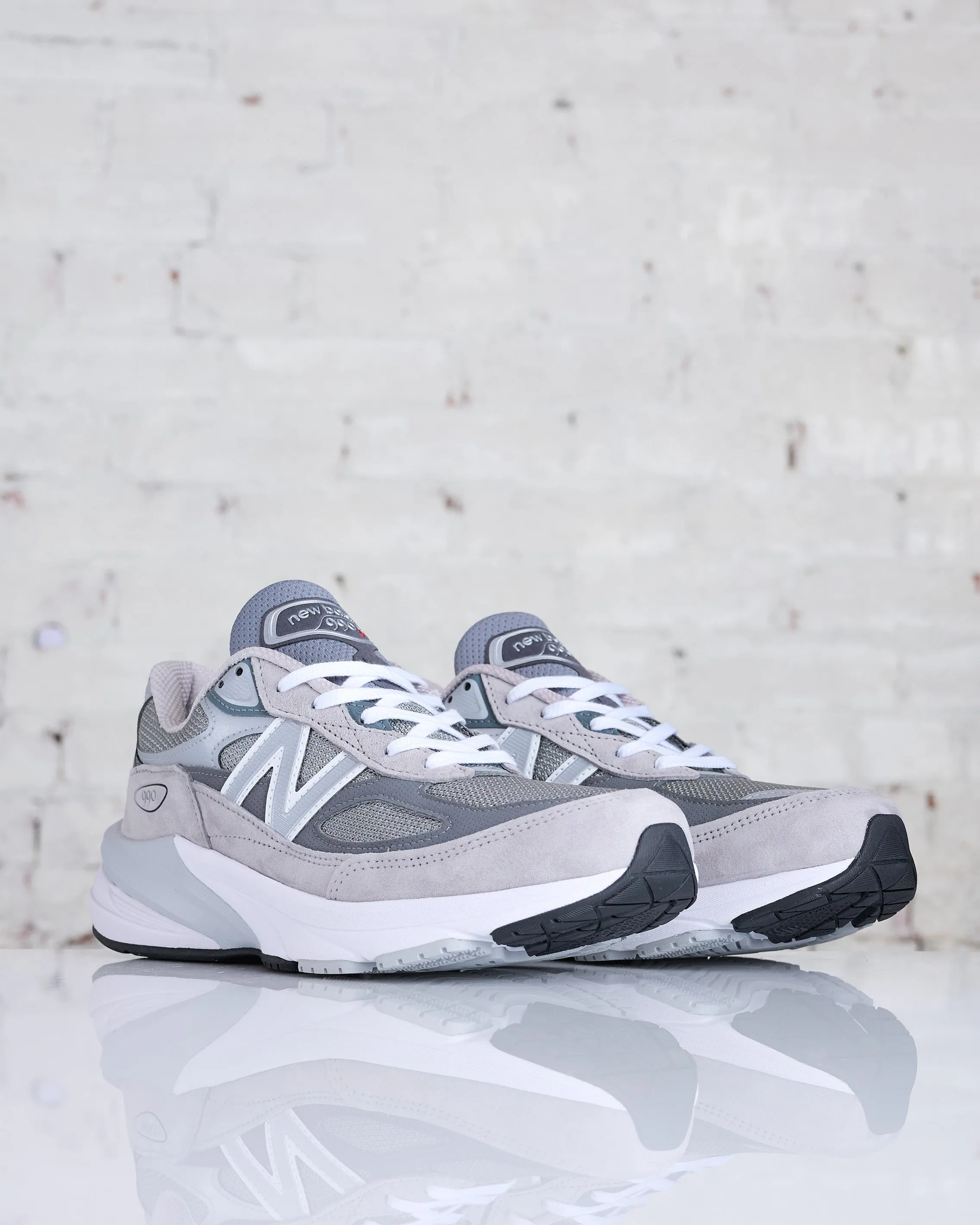 New Balance Men's M990v6 Made in USA Vintage Grey